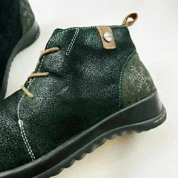 Jambu Rossella Black Metallic Suede Memory Foam Water Resistant Booties Size 9M - Picture 2 of 10